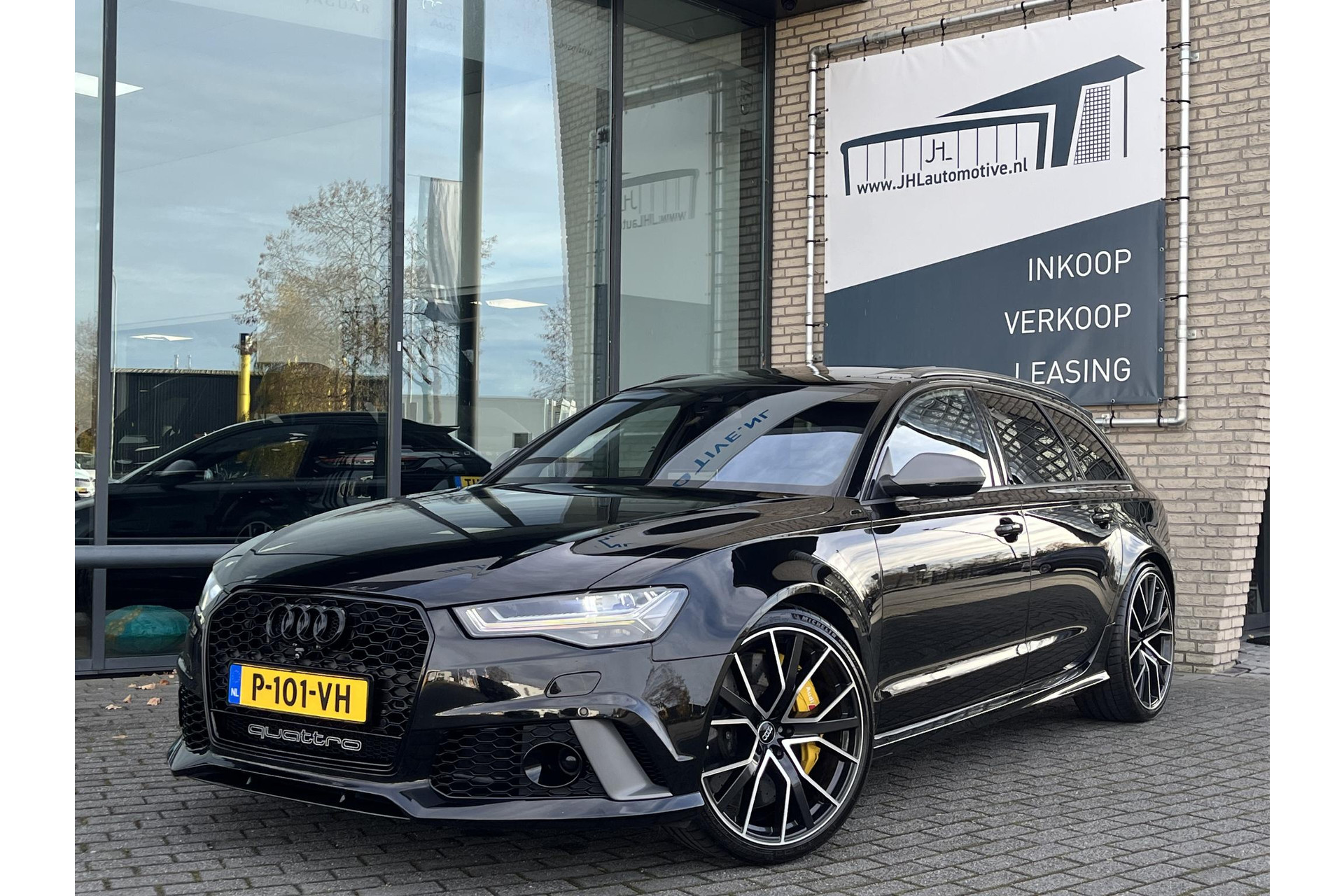 Audi RS6 PERFORMANCE*CERAMIC*PANO*KUIPST*SOFTCL*ACC*CARPLAY
